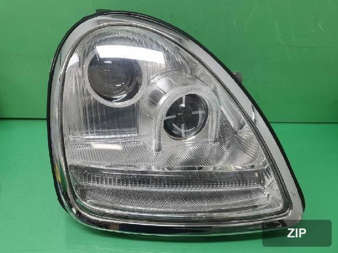SsangYong Chairman 2005 — фара головного света правая