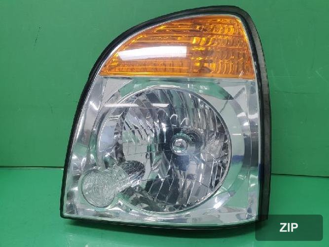 Hyundai Porter 2018 — фара левая