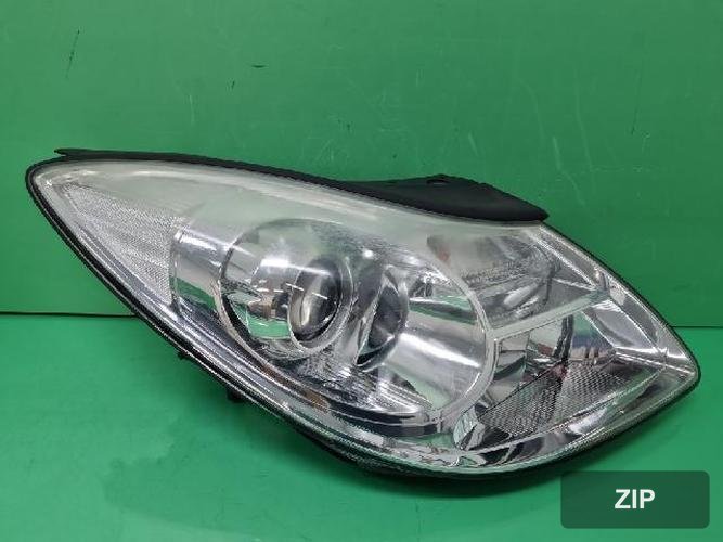 Hyundai Veracruz 2011 — фара передняя правая 92102 3J100