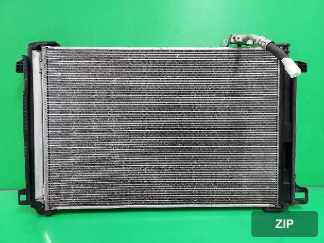 Mercedes-Benz E-Class 2011 — конденсатор кондиционера A2045000654