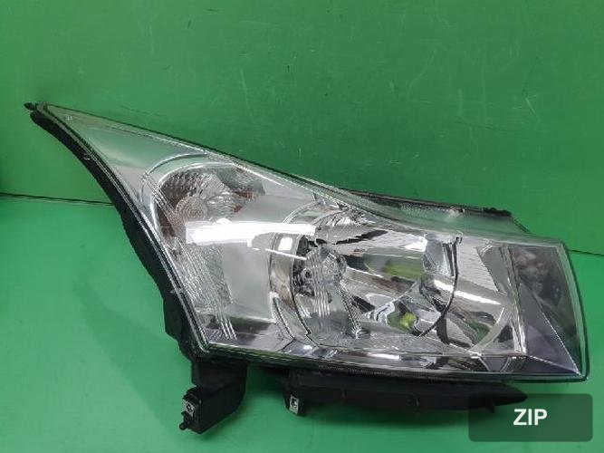 GM Daewoo Cruze 2014 — фара головного света правая