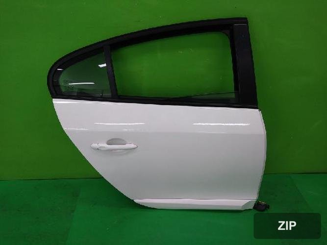 Renault SM3 2016 — задняя дверь правая