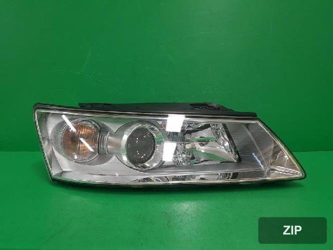 Hyundai Sonata 2008 — фара правая 921023K030