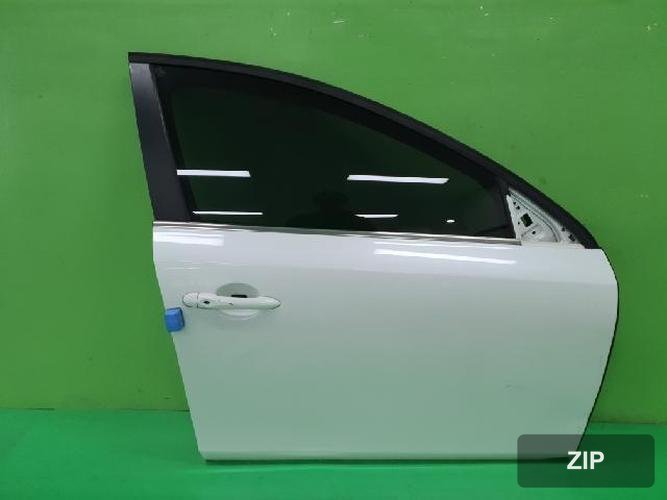 Renault SM5 2014 — дверь передняя правая