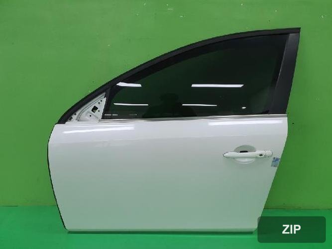 Renault SM5 2014 — передняя дверь левая