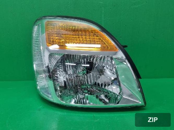 Hyundai Grand Starex 2007 — фара правая