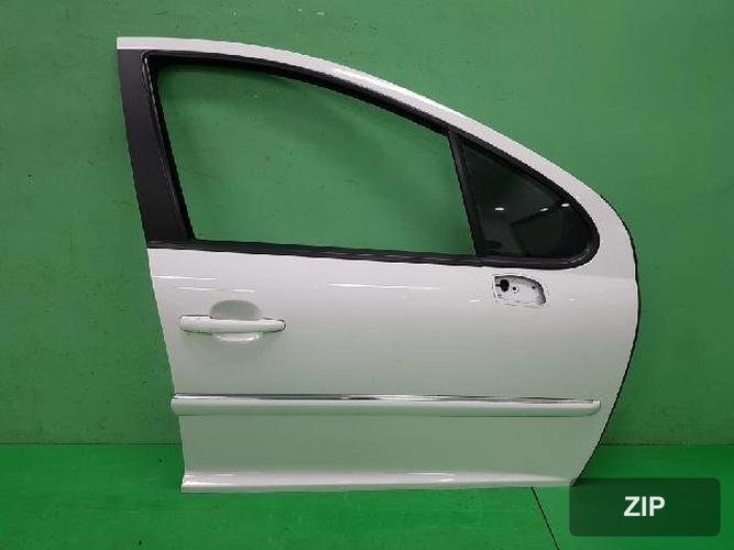Peugeot 207 2011 — передняя дверь правая