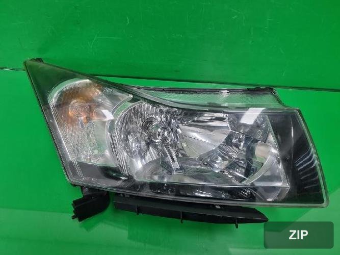 GM Daewoo Lacetti 2011 — фара правая 95479483