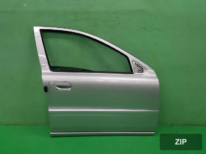 Volvo S60 2009 — дверь передняя правая