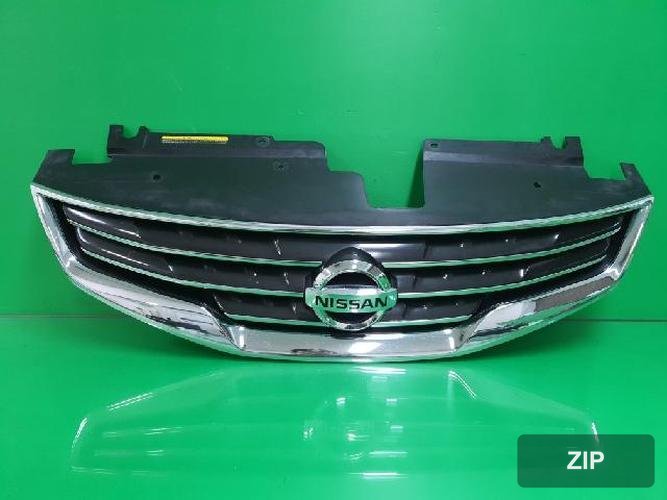 Nissan Altima 2011 — решетка радиатора 62070 ZX00A