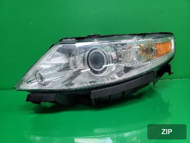 Ford MKS 2011 — фара левая 8A53 13005