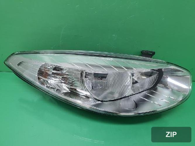 Renault SM3 2010 — фара правая 260100047R