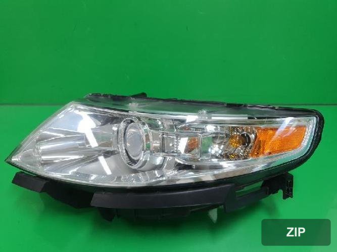 Ford MKS 2011 — фара левая