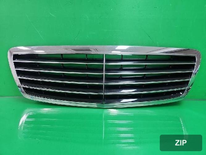 Mercedes-Benz S-Class 2004 — решётка радиатора