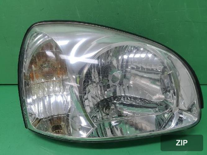 Hyundai Santa Fe 2005 — фара правая
