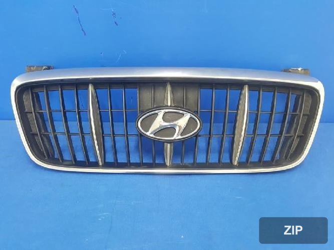 Hyundai Avante 2000 — решётка радиатора 863502D000
