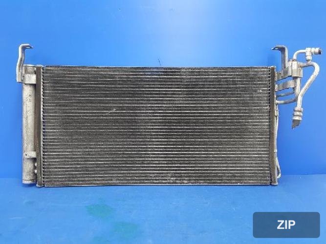 Hyundai Trajet 2000 — конденсатор кондиционера 976063A200