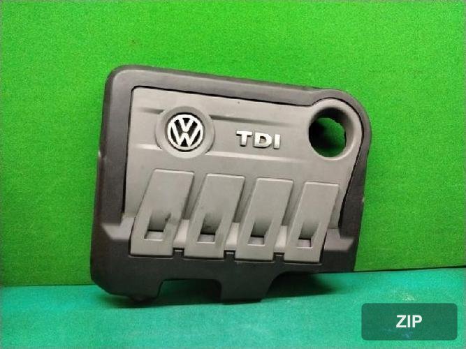 Volkswagen Tiguan 2011 — крышка двигателя 03L103925R