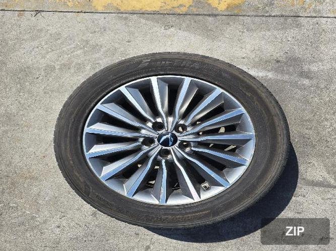 Hyundai Equus 2014 — алюминиевый диск 1