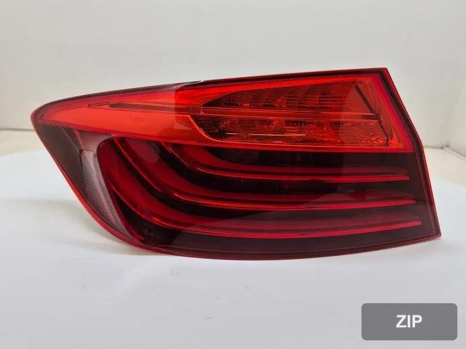 BMW 5 Series 2011 — фонарь задний левый (наружный)