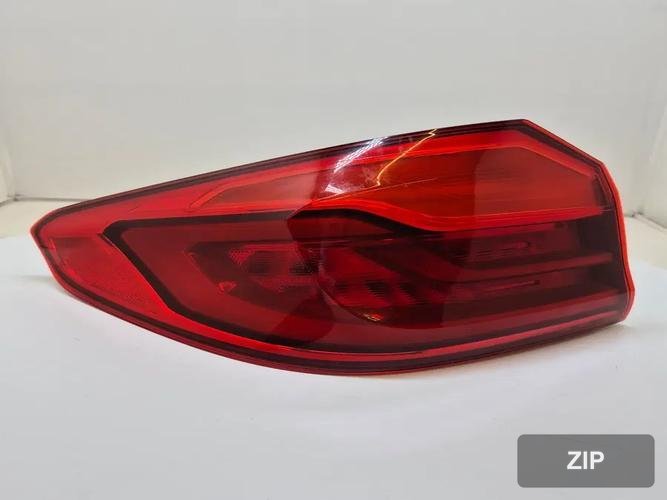 BMW 5 Series 2020 — фонарь задний левый наружный 63217376463