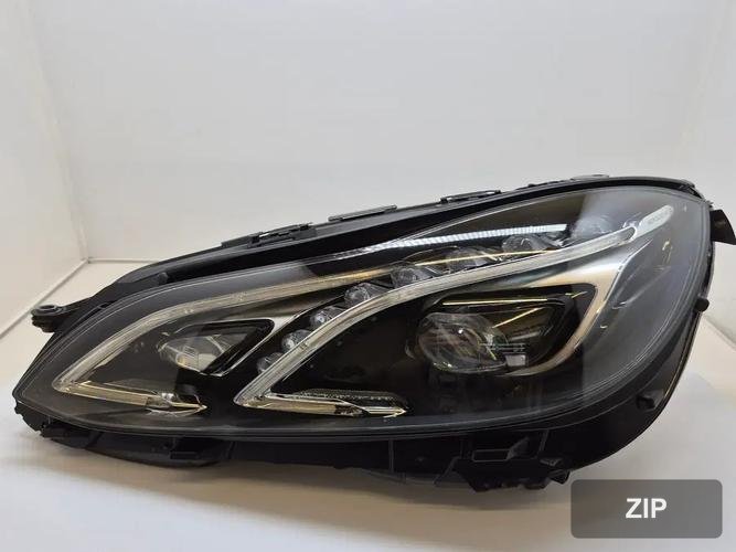 Mercedes-Benz E-класс 2013 — фара левая A2129063103