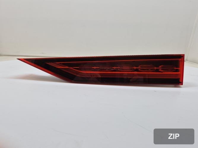 Volvo V60 2023 — фонарь задний правый внутренний 32228905