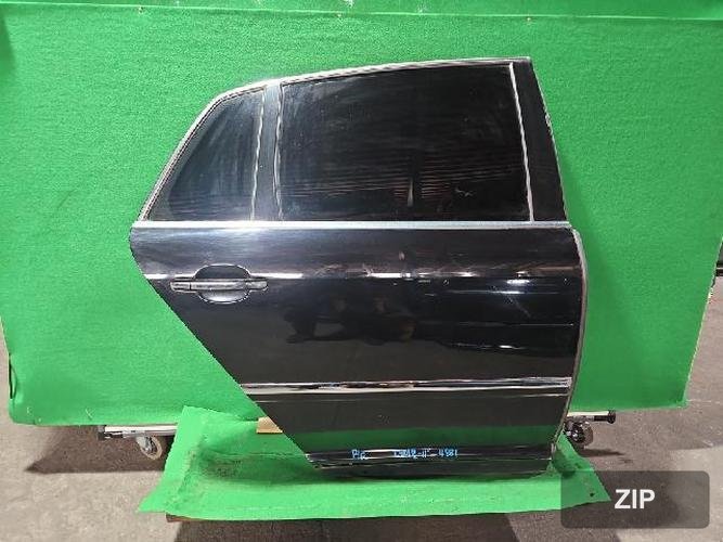 Volkswagen Phaeton 2011 — задняя дверь правая 3D4833056AA