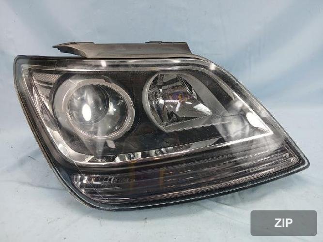 Kia Mohave 2012 — фара правая HID