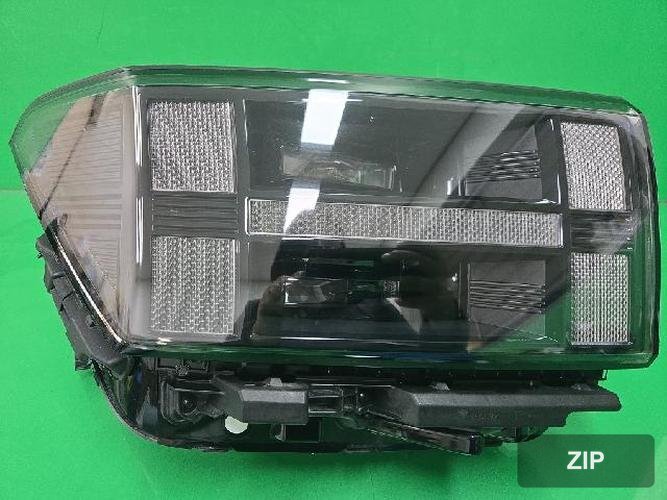 Hyundai Santa Fe 2025 — фара головного света правая 92102P6110
