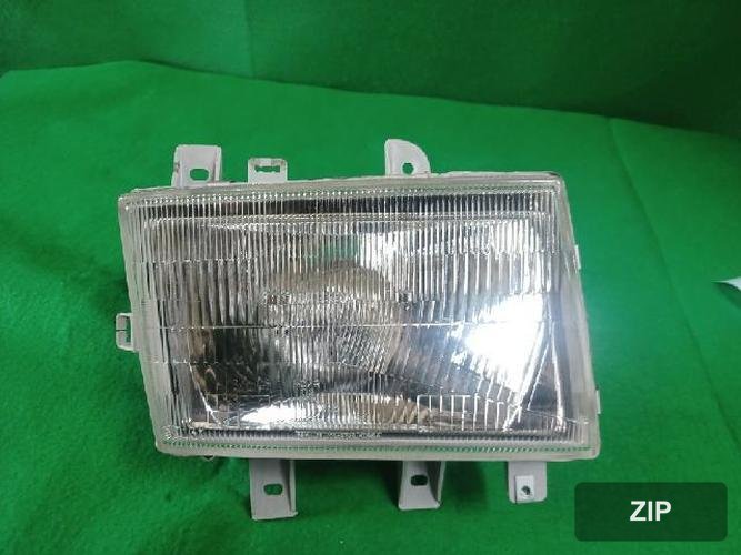 Hyundai Mighty 2000 — фара головного света правая 921025H001