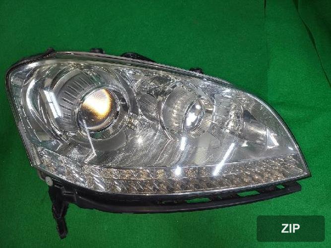 KG Mobility Chairman 2008 — фара передняя правая HID