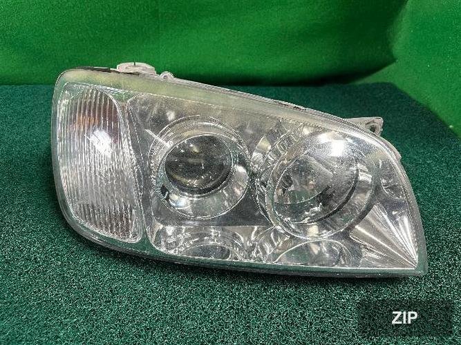 Hyundai Grandeur 2002 — фара правая 92102 39500