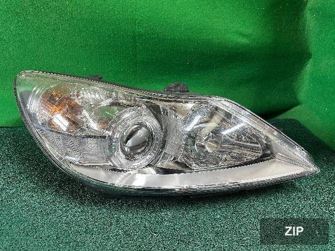 Hyundai Genesis 2010 — фара правая HID