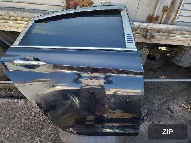 Hyundai Sonata 2009 — задняя дверь правая