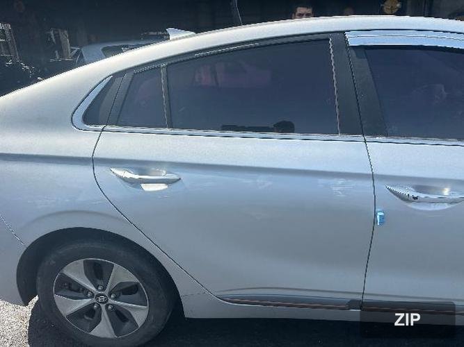 Hyundai Ioniq 2018 — дверь задняя правая