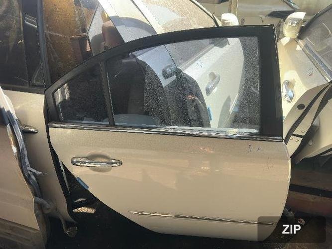 Kia Lotze 2009 — задняя дверь правая
