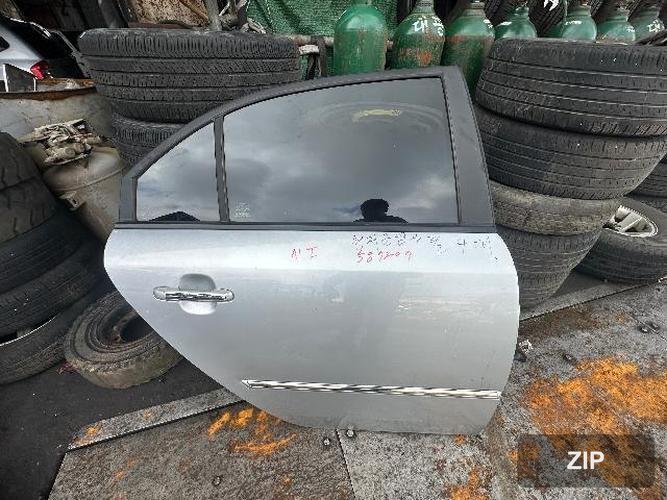 Hyundai Sonata 2008 — дверь задняя правая