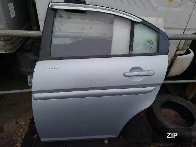Hyundai Verna 2002 — дверь задняя левая