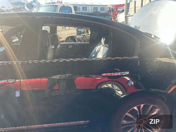 Hyundai Genesis 2009 — задняя левая дверь