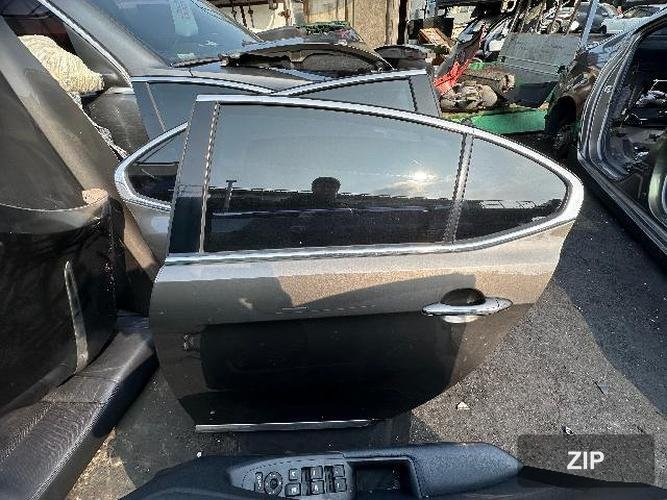 Kia K7 2010 — дверь задняя левая