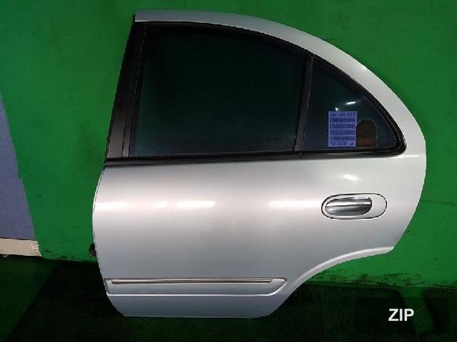 Renault SM3 2003 — дверь задняя левая 1