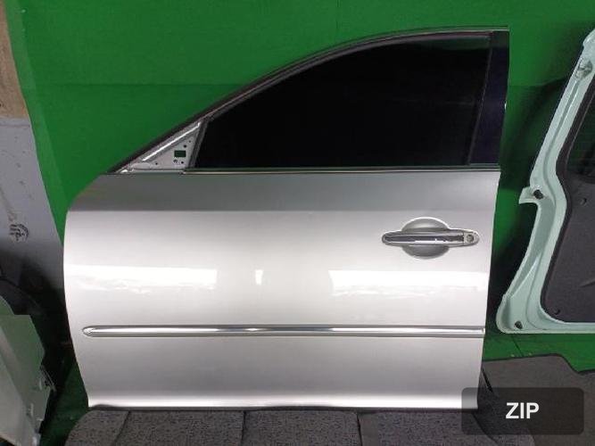 Hyundai Grandeur 2010 — дверь передняя левая