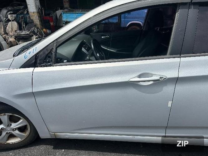 Hyundai Accent 2015 — дверь передняя левая
