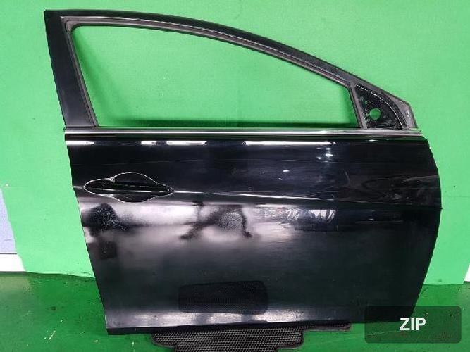 Hyundai Sonata 2011 — передняя дверь правая