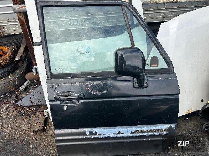 Hyundai Galloper 2000 — передняя дверь правая
