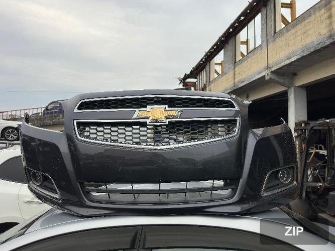 Chevrolet Malibu 2015 — передний бампер