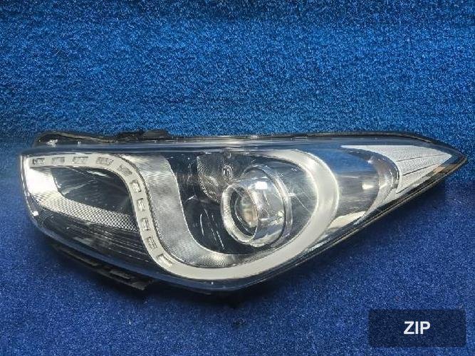 Hyundai i40 2012 — фара правая HID