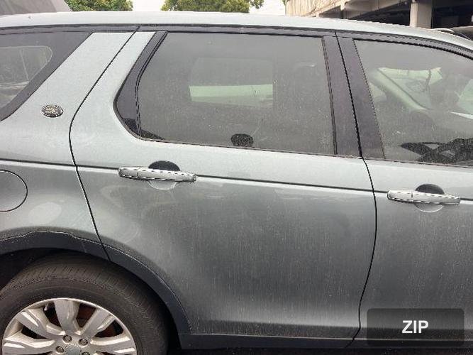 Land Rover Discovery 2016 — дверь задняя правая