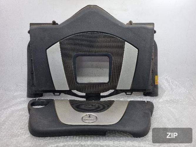 Mercedes-Benz E-класс 2006 — крышка двигателя 2